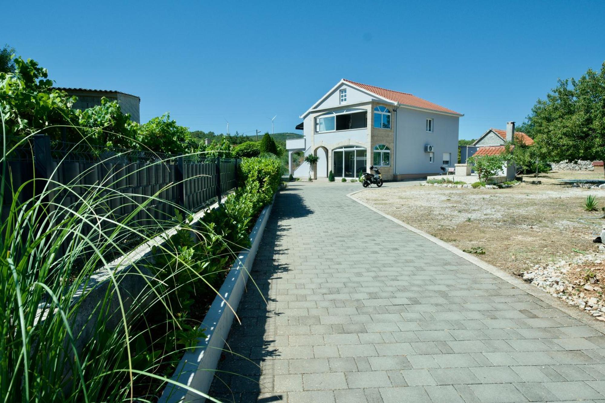 Apartment Lana Bristivica Exterior foto